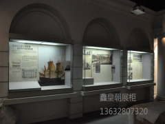 博物馆龛柜01