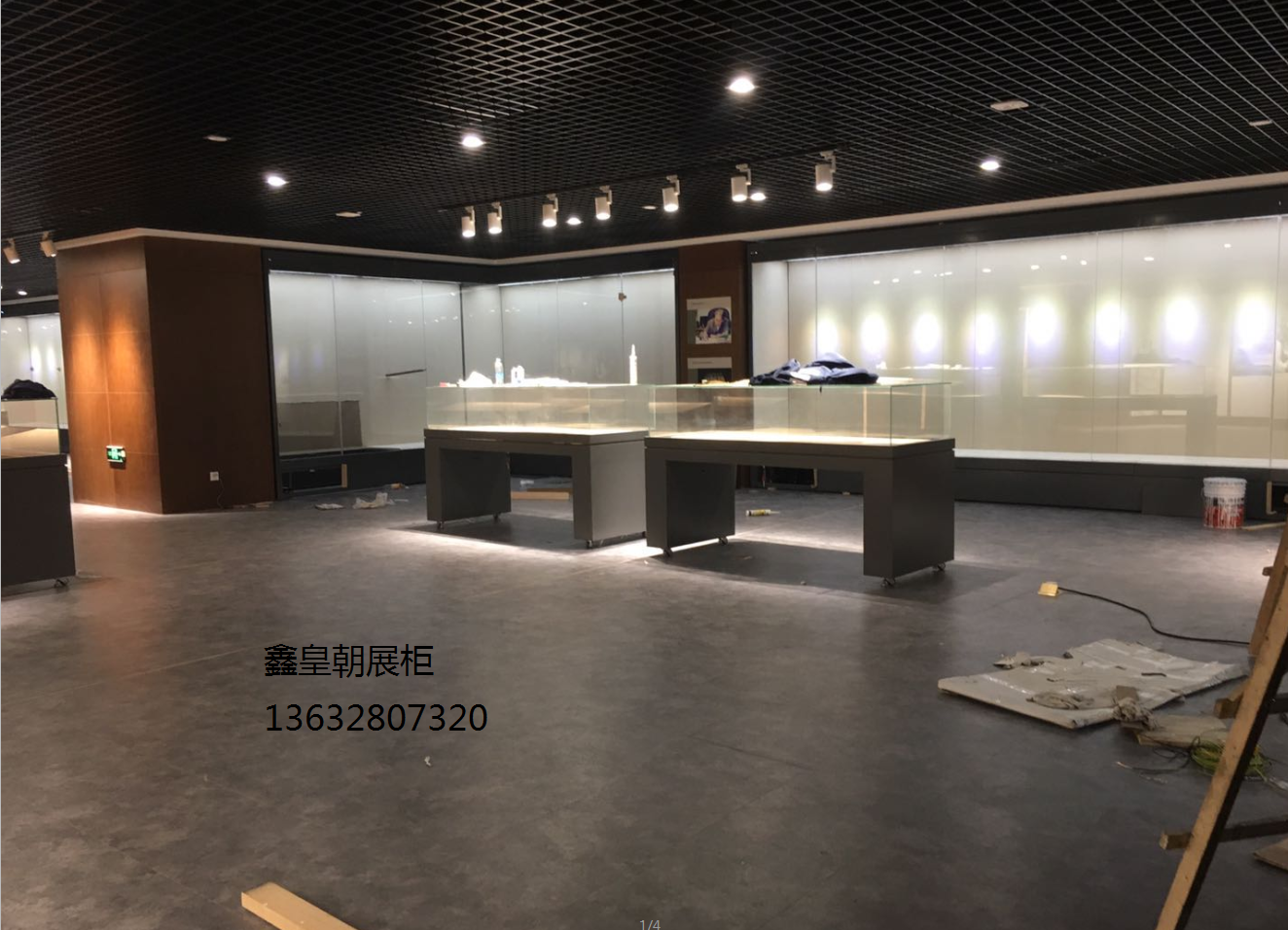 山东大学博物馆展柜制作