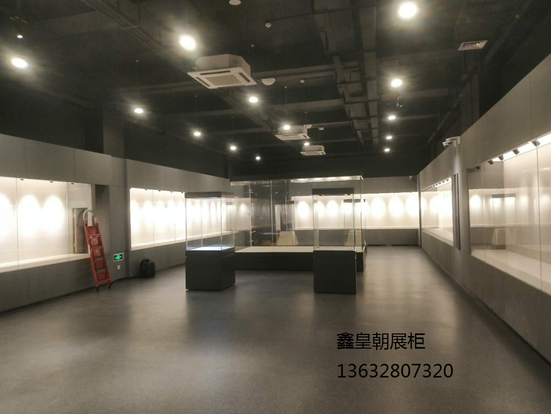重庆大学虎溪校区博物馆展厅展柜制作